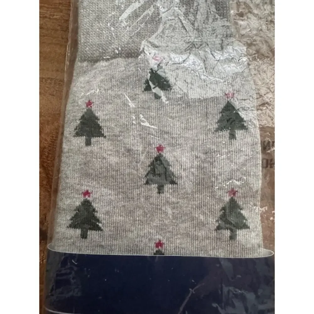 UNTUCKit Grey Green Christmas Tree Socks- One Size - New
